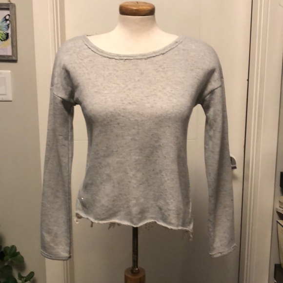 Open lace back sweatshirt - Picture 2 of 5